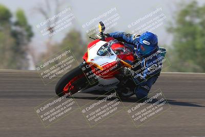 media/Sep-20-2025-TrackDaz (Sat) [[27f0cde673]]/B Group/1120am (Turn 2)/